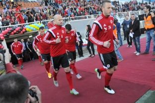  Amir Rrahmani zyrtarisht i bashkohet Kosovës