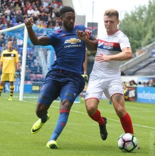  Blackett i Unitedit kalon te Readingu