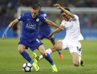 Leicester tregohen “fytyrën” e kampionit