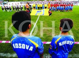  Cilët janë futbollistët e parë që morën konfirmimin nga FIFA për Kosovën