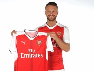  Zyrtare: Mustafi kompleton transferimin te Arsenali