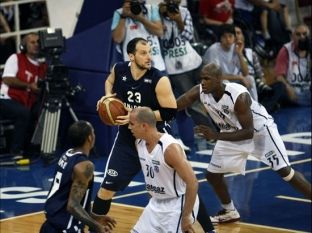 Kuqo i jep fund karrierës si basketbollist