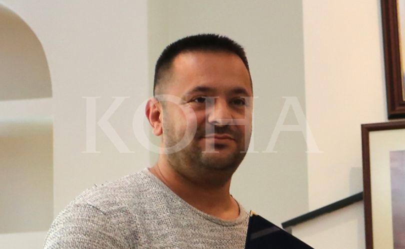 Kuka “sulmon” qeveritarët, shpejt harruan