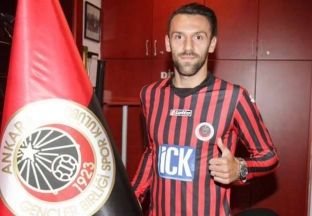 FIFA i jep leje Muriqit që të luajë për Kosovën