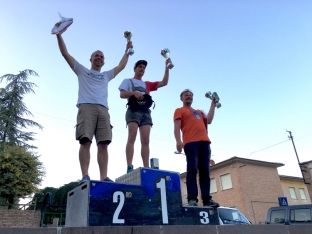 Kosova kthehet nga Italia me një çmim në garën e paraglajdizmit