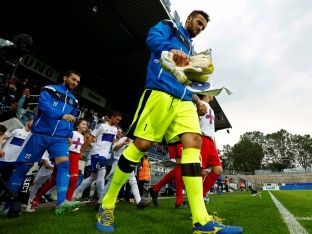 Zyrtare: FIFA lejon edhe 5 lojtarë të paraqiten për Kosovën [video]