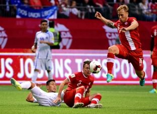 Lojtarët e El Salvadorit thonë se u janë ofruar para për të kurdisur ndeshjen