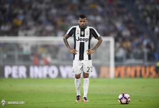 Formacionet zyrtare: Juventus – Sevilla