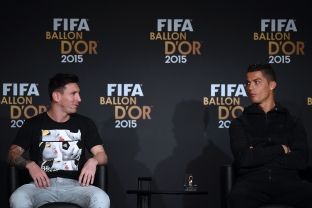Skandal me “Topin e Artë”, Messi e Ronaldo kishin fituar pa pasur votat [video]