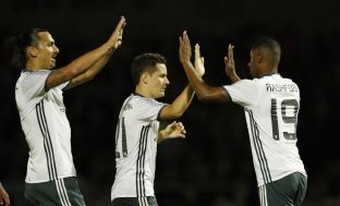 Unitedi kalon në fazën tjetër të Kupës së Anglisë