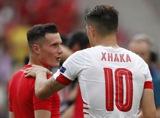Xhaka i madh “kërcënon” të voglin