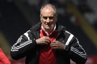 Swansea shkarkon trajnerin