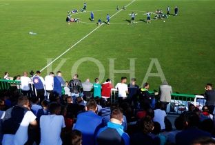 Rreth 400 media duan të përcjellin ndeshjen Kosovë - Kroaci