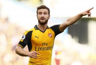  Mustafi krahason çmimin që pagoi Arsenali për të me jetën e varfër në Gostivar