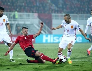  Andi Lila: Pogba nuk i afrohet Iniestas
