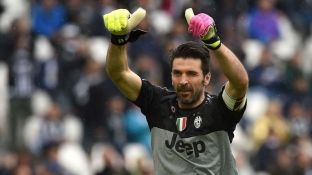 “Shpresoj që Buffon të luajë deri në 50 vjeç”