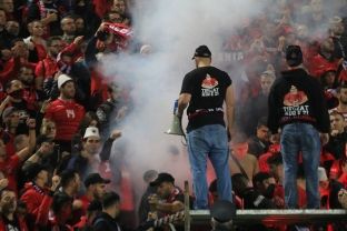 Atmosfera spektakolare e tifozëve “Kuq e Zi” në Shkodër ndaj Spanjës [video]