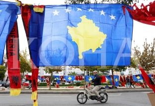  FFK zyrtarizon largimin e dy deputetëve