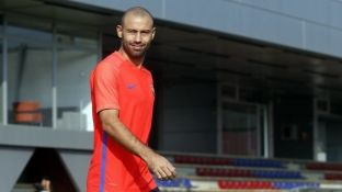  Zyrtare: Mascherano vazhdon me Barcelonën