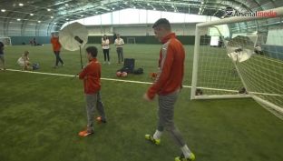 Granit Xhaka befason fansin e Arsenalit [video]