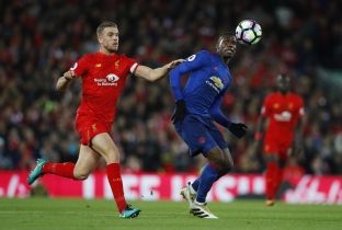  Henderson i pakënaqur me lojën e Liverpoolit