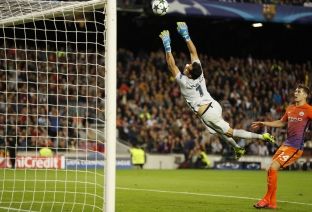  Bravo ndëshkohet me të kuq në rikthimin në Camp Nou