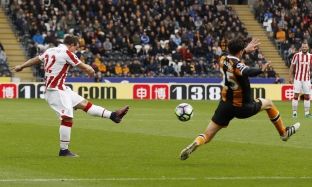Shaqiri ‘bombardon’ portën e Hull Cityt [video]