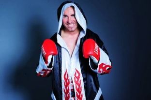 Tefik “Hurricane” Bajrami mposht kroatin, shpallet kampion ndërkontinental