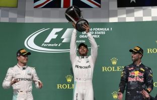  Hamilton tregon klasin në “Çmimin e Madh të Amerikës”