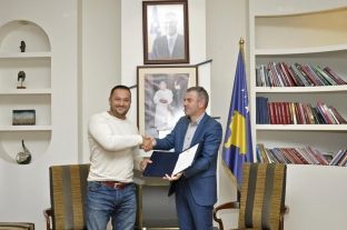 Kuka me pagë të përhershme nga shteti