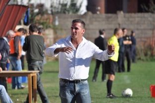  Bajrami 43-vjeçar kthehet në futboll për të “nxjerrë Hajvalinë nga kriza” 