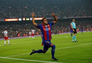 Barcelona me vështirësi mposht Granadan