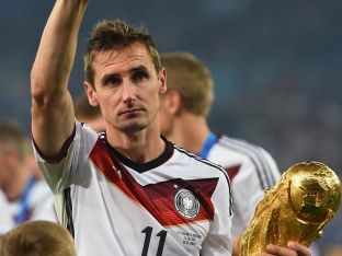 Klose pensionohet nga futbolli, synon të bëhet trajner