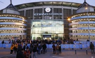  Evakuohet stadiumi i Cityt para ndeshjes me Barçën