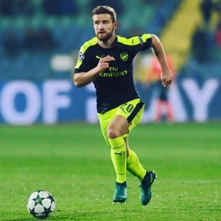  Mustafi lavdëron mentalitetin e Arsenalit