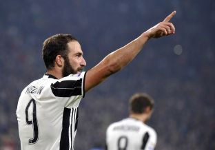  Higuain realizon për Juventusin [video]