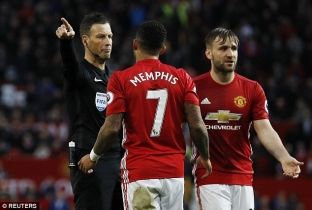 Mourinho përgatitet për largimet tek Unitedi