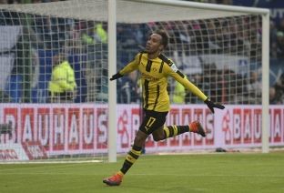 Dortmundi i pamëshirshëm ndaj Hamburgerit, Aubameyang shënon 4 [video]