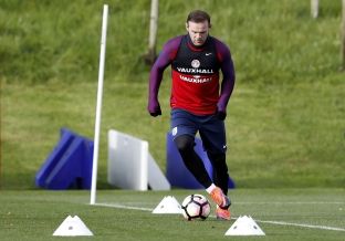 Rooney kthehet në përbërje për derbin britanik