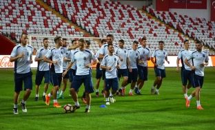 Kosova kryen testin e fundit para ndeshjes me Turqinë [foto]