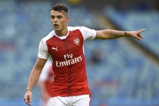 Ndërhyrjet fantastike të Granit Xhakës në fanellën e Arsenalit [video]