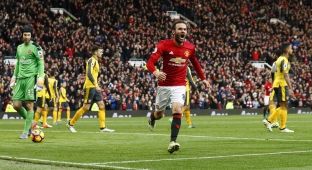 Mata kalon Unitedin në epërsi [video]