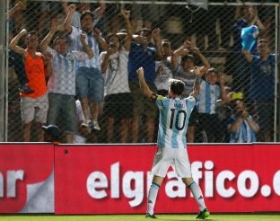 Messi paguan rrogat e stafit të sigurimit të përfaqësueses