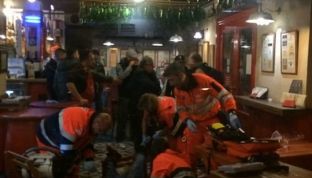 Përleshje mes tifozëve të Juventusit dhe Sevillas [video]