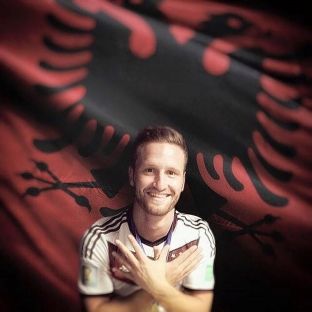  Mustafi uron për 28 Nëntor: Mos harroni kurrë prejardhjen
