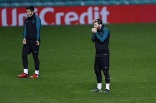  “Messi i trajton bashkëlojtarët si kone gjatë stërvitjeve”
