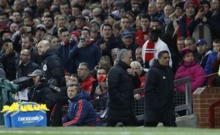  Mourinho dënohet me një ndeshje mosparaqitje