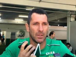  Portieri Nivaldo pensionohet pas tragjedisë që i ndodhi bashkëlojtarëve të tij [video]
