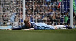 De Bruyne nuk shënon në portën e zbrazët [video]
