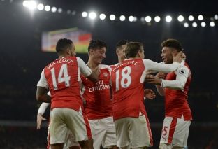 Arsenali lider i Premier Ligës